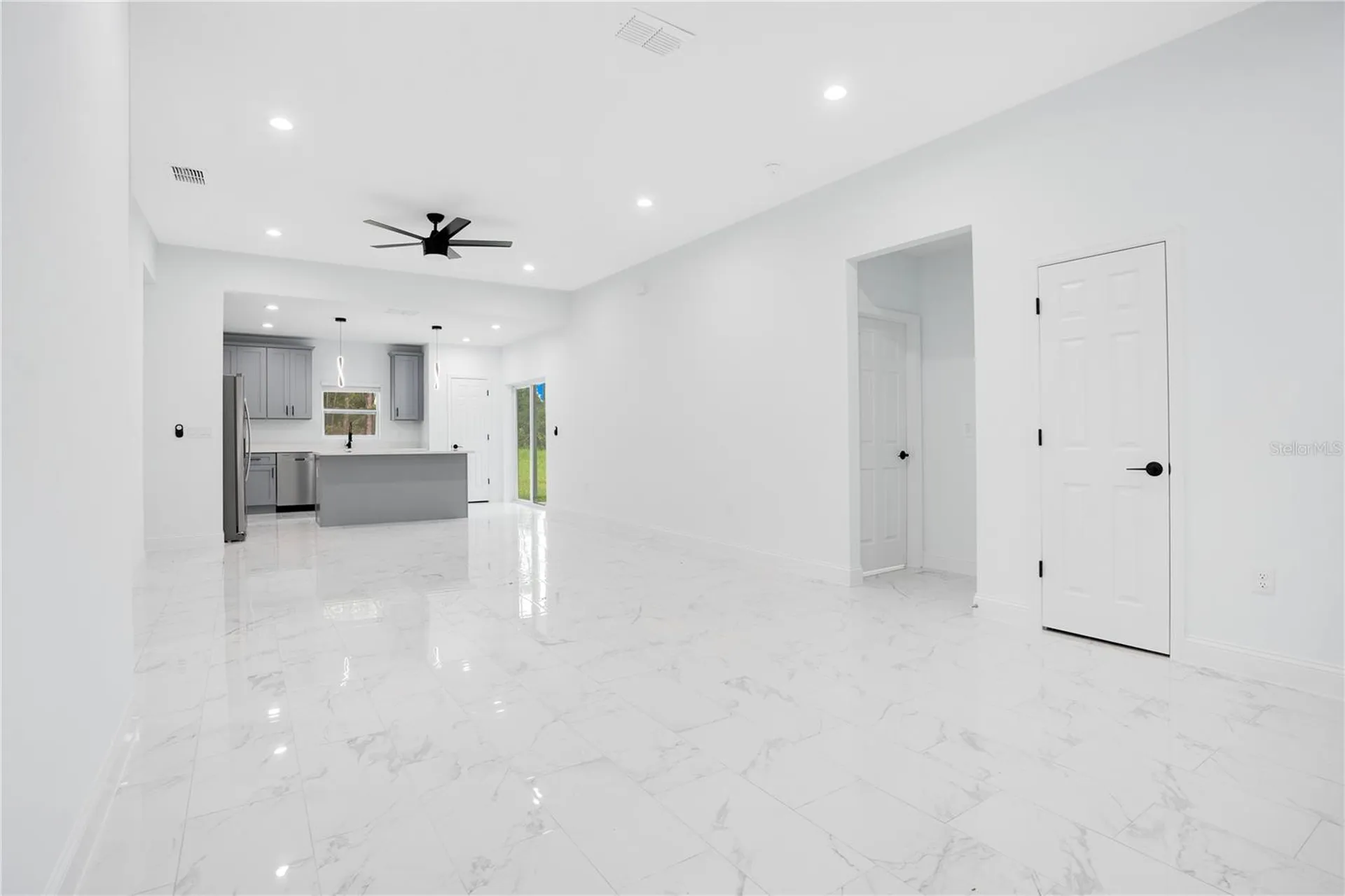 1903 Van Allen Circle Deltona FL 32738