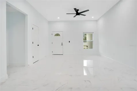 1903 Van Allen Circle Deltona FL 32738