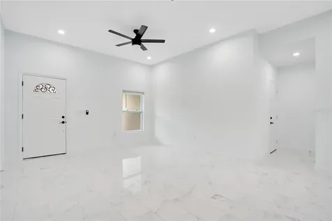 1903 Van Allen Circle Deltona FL 32738