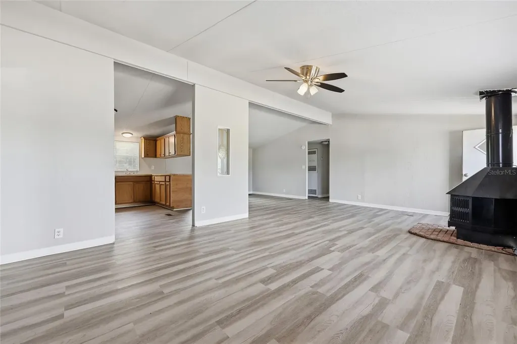 350 Ishie Avenue Bronson FL 32621