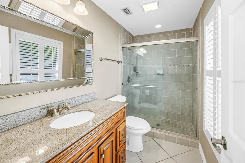 1820 Tanglewood Drive NE St Petersburg FL 33702