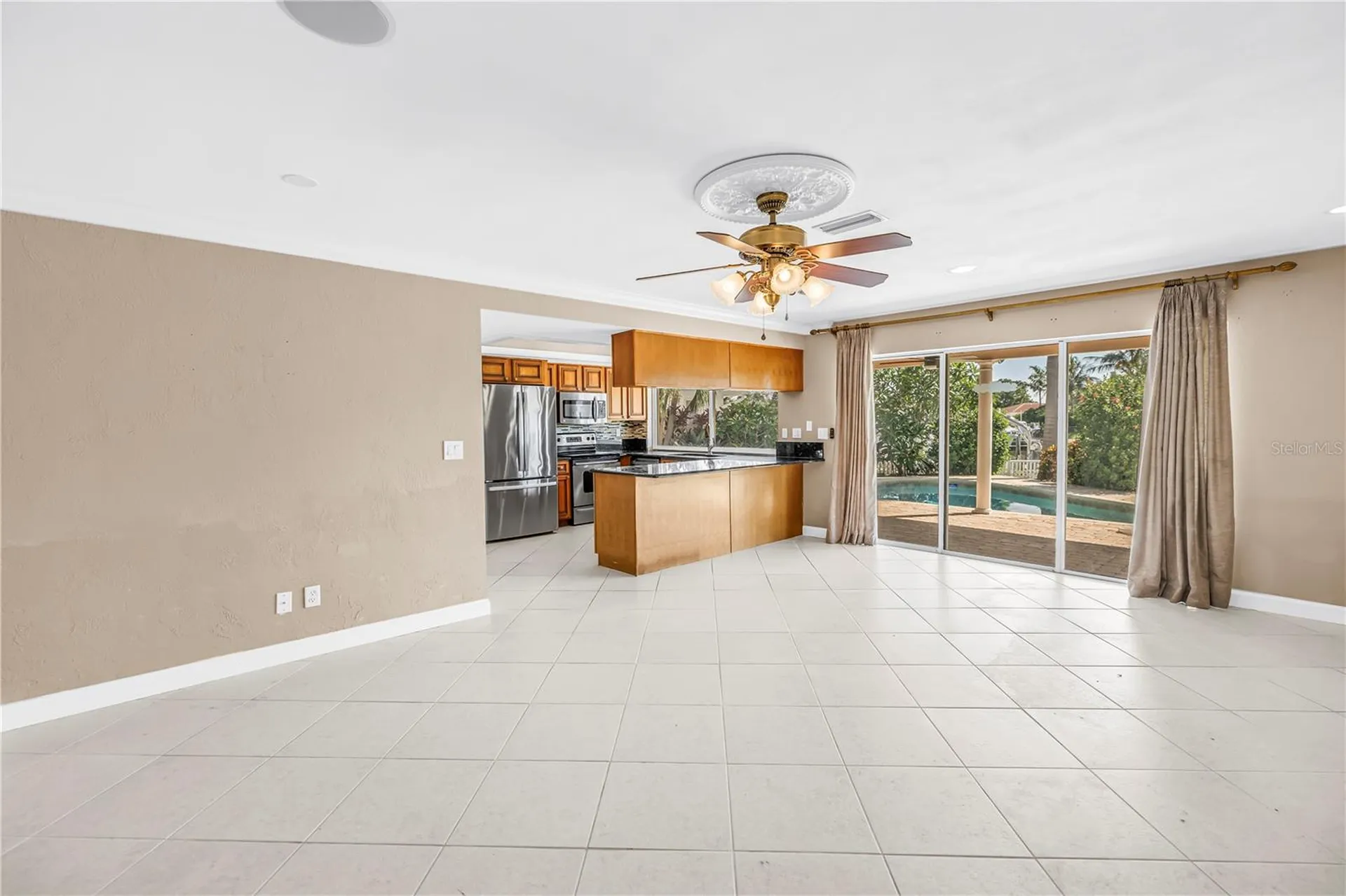 1820 Tanglewood Drive NE St Petersburg FL 33702