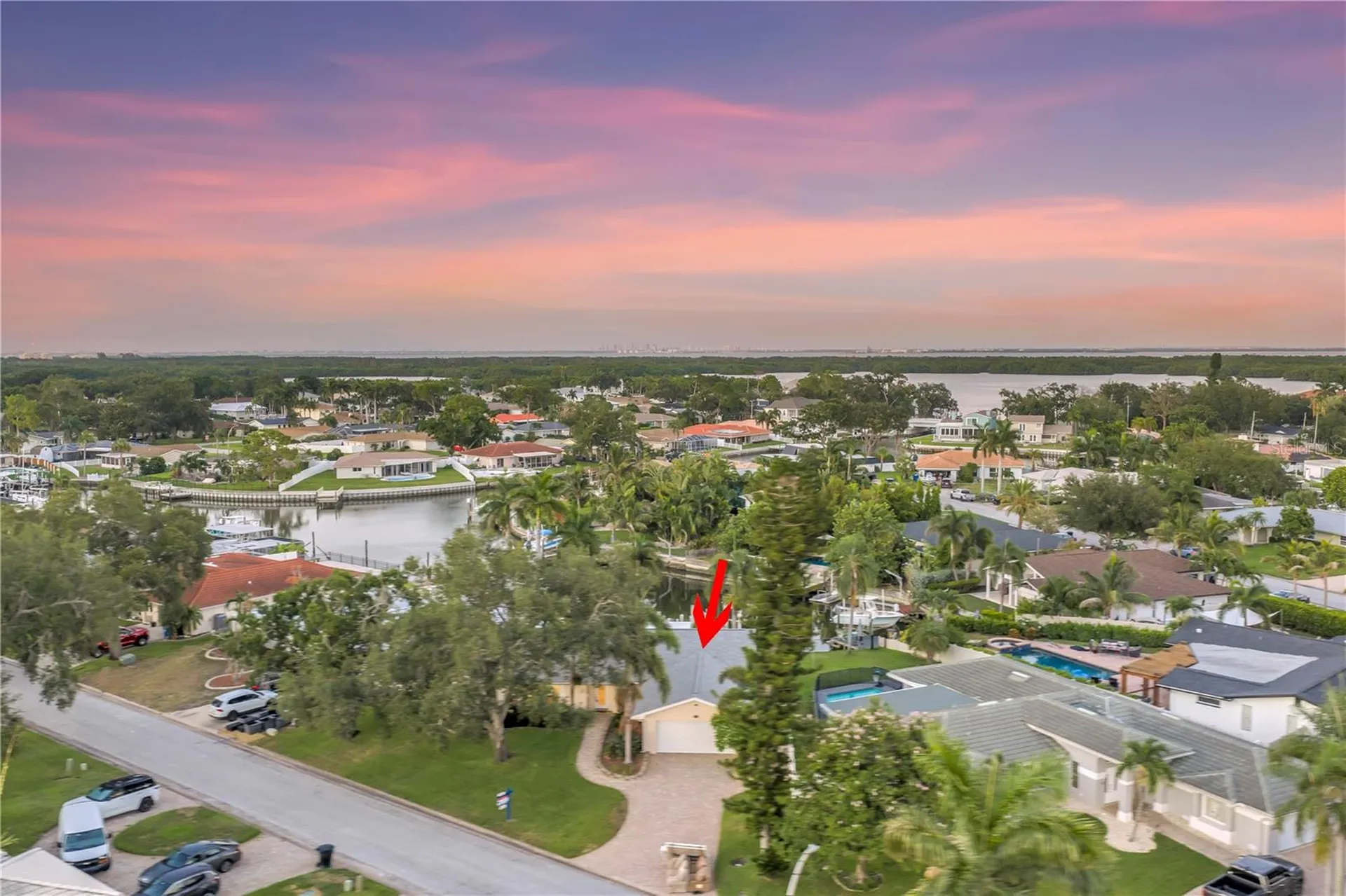 1820 Tanglewood Drive NE St Petersburg FL 33702