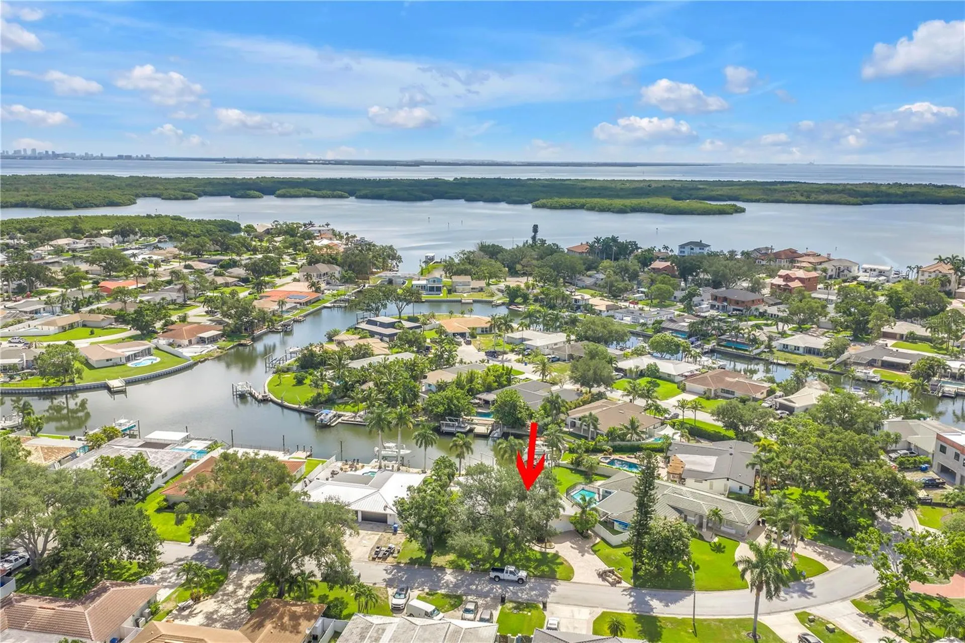 1820 Tanglewood Drive NE St Petersburg FL 33702