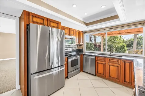 1820 Tanglewood Drive NE St Petersburg FL 33702