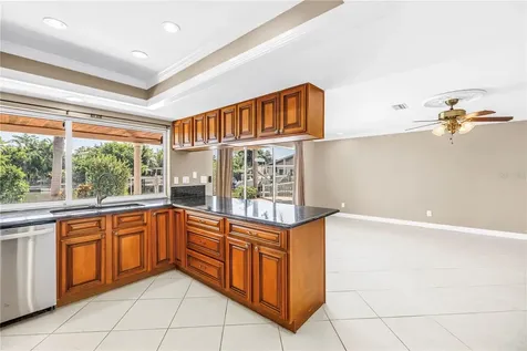 1820 Tanglewood Drive NE St Petersburg FL 33702