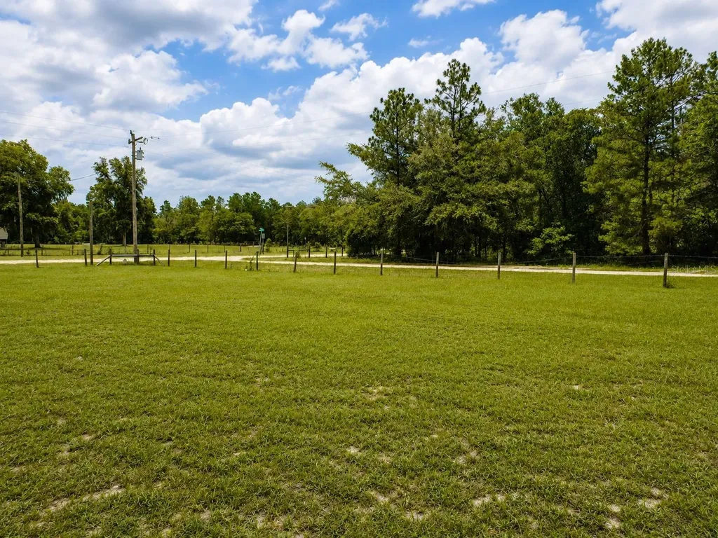 107 Green Oak Drive Melrose FL 32666