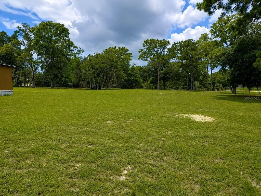 107 Green Oak Drive Melrose FL 32666