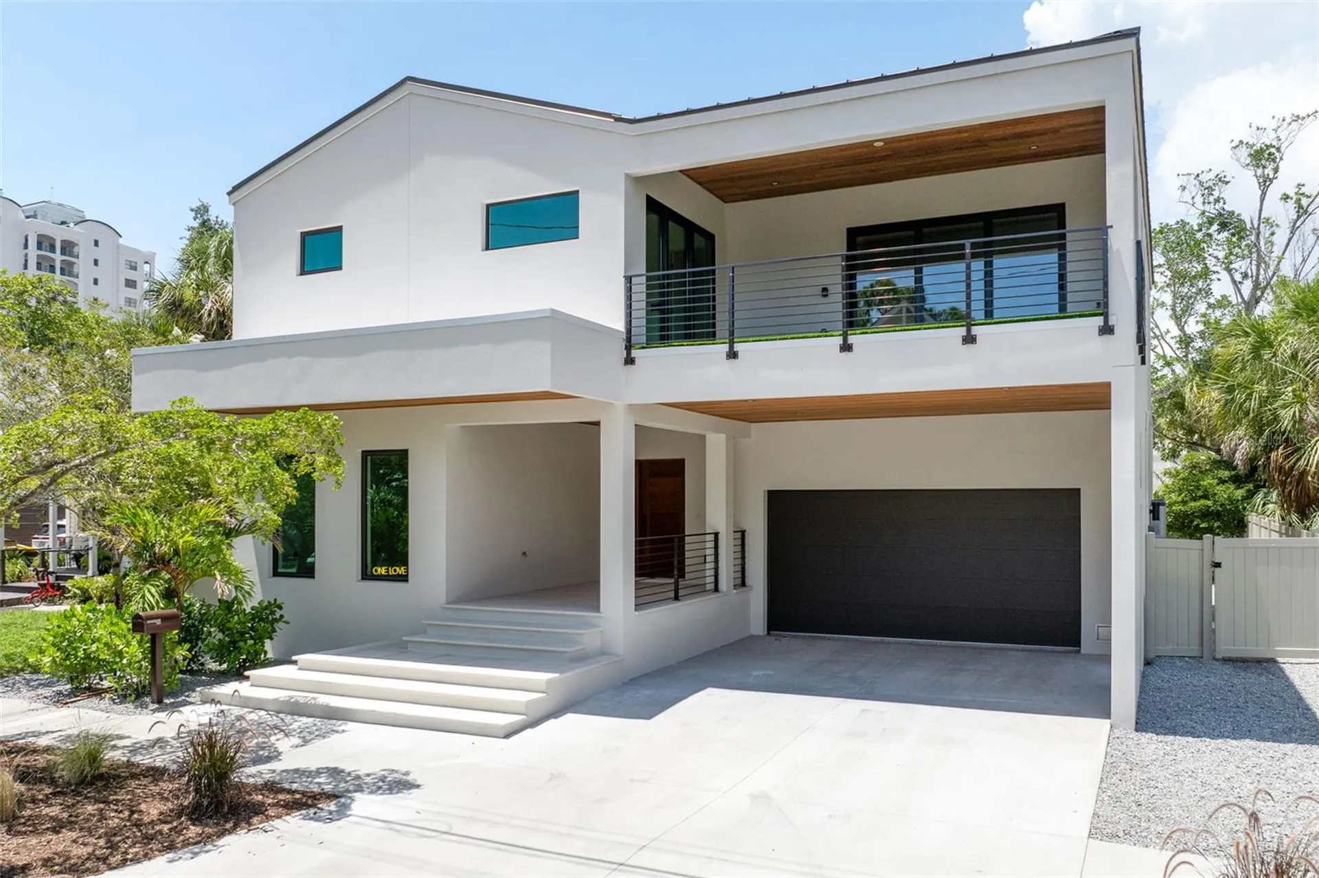 1681 Oak Street Sarasota FL 34236