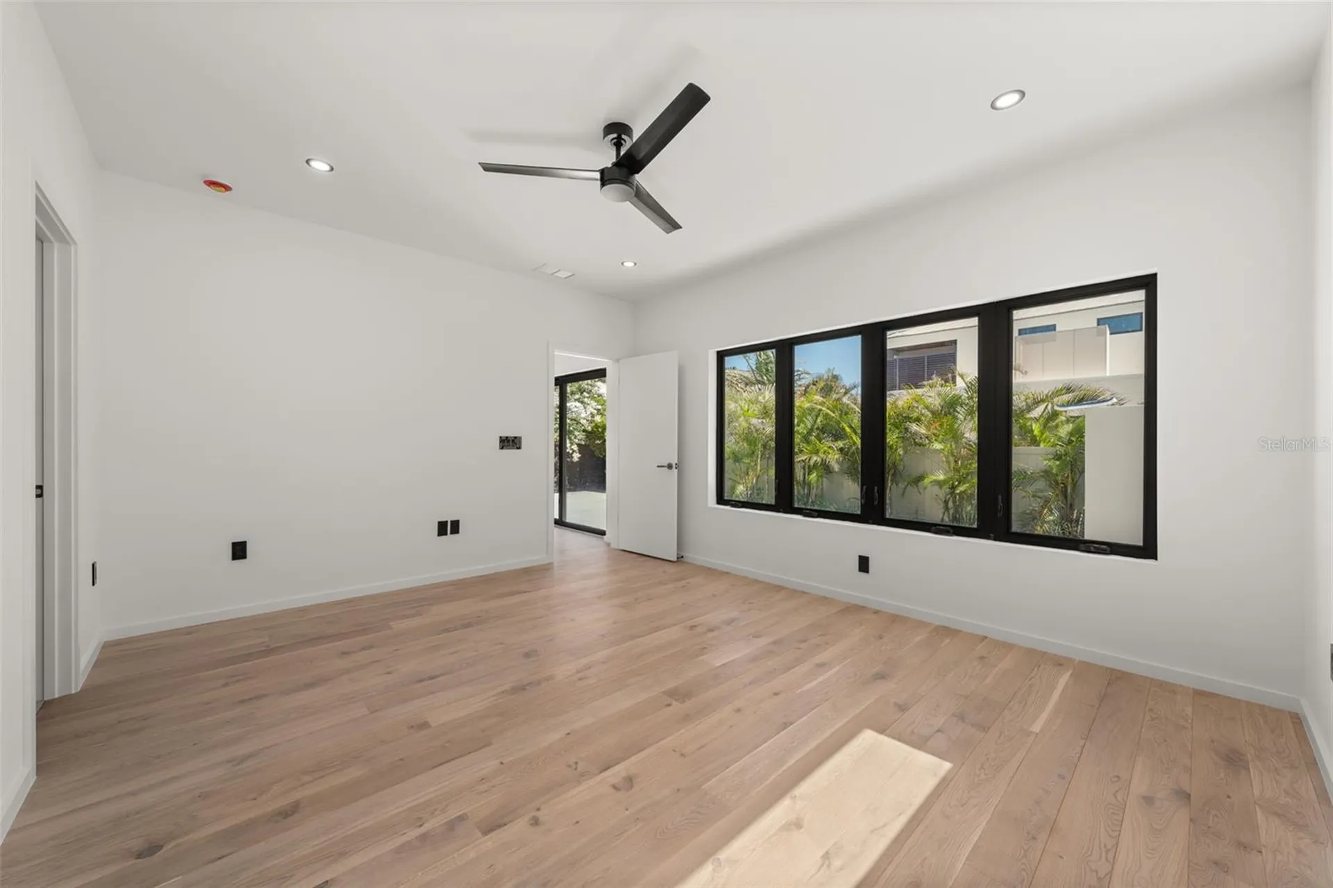 1681 Oak Street Sarasota FL 34236