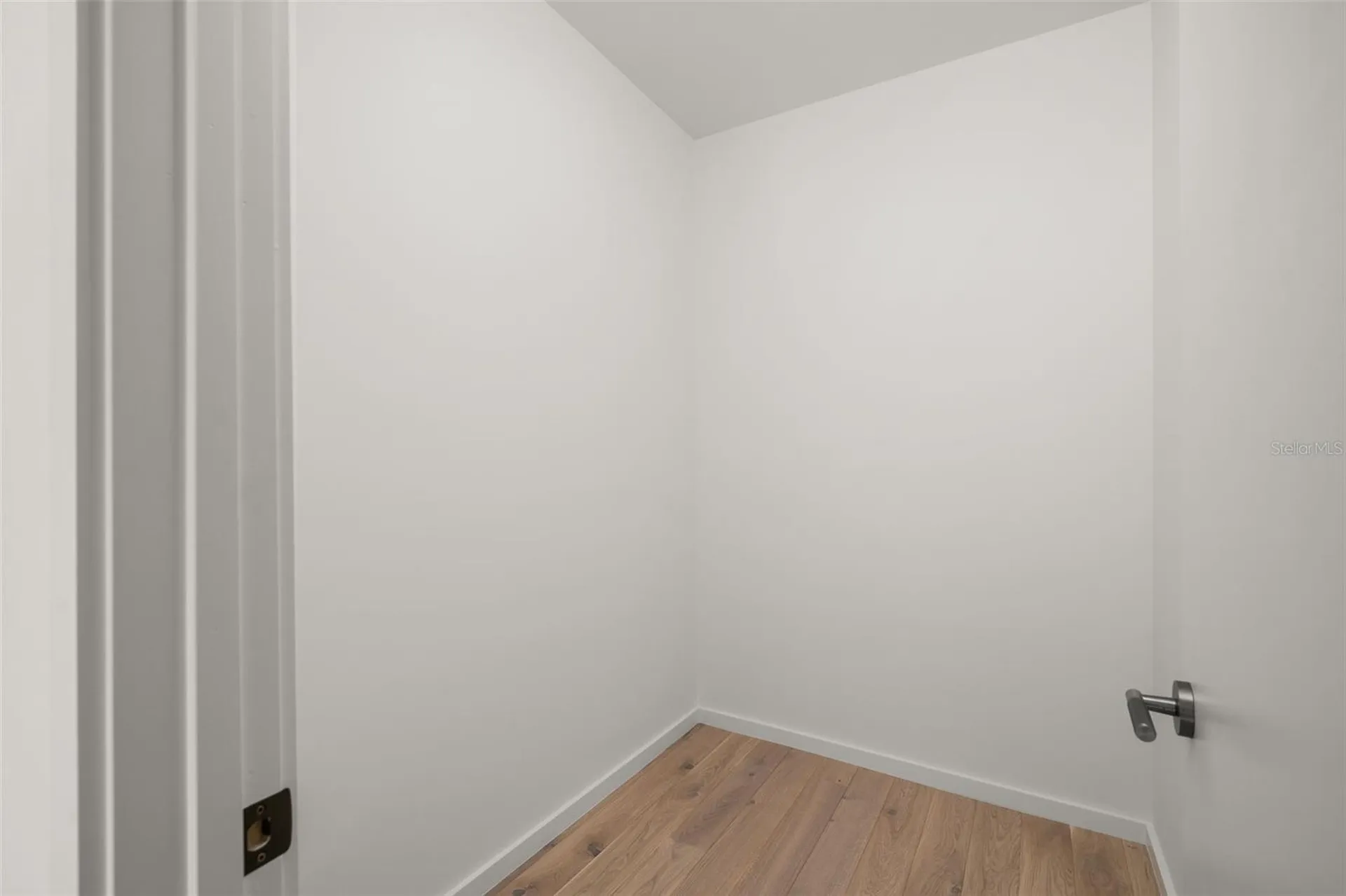 1681 Oak Street Sarasota FL 34236