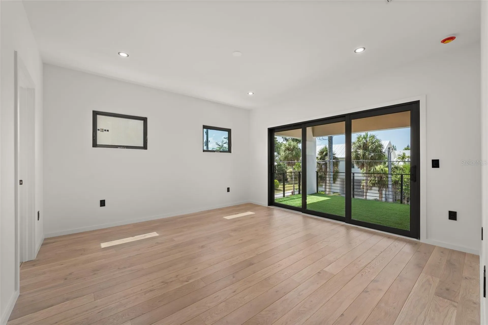 1681 Oak Street Sarasota FL 34236