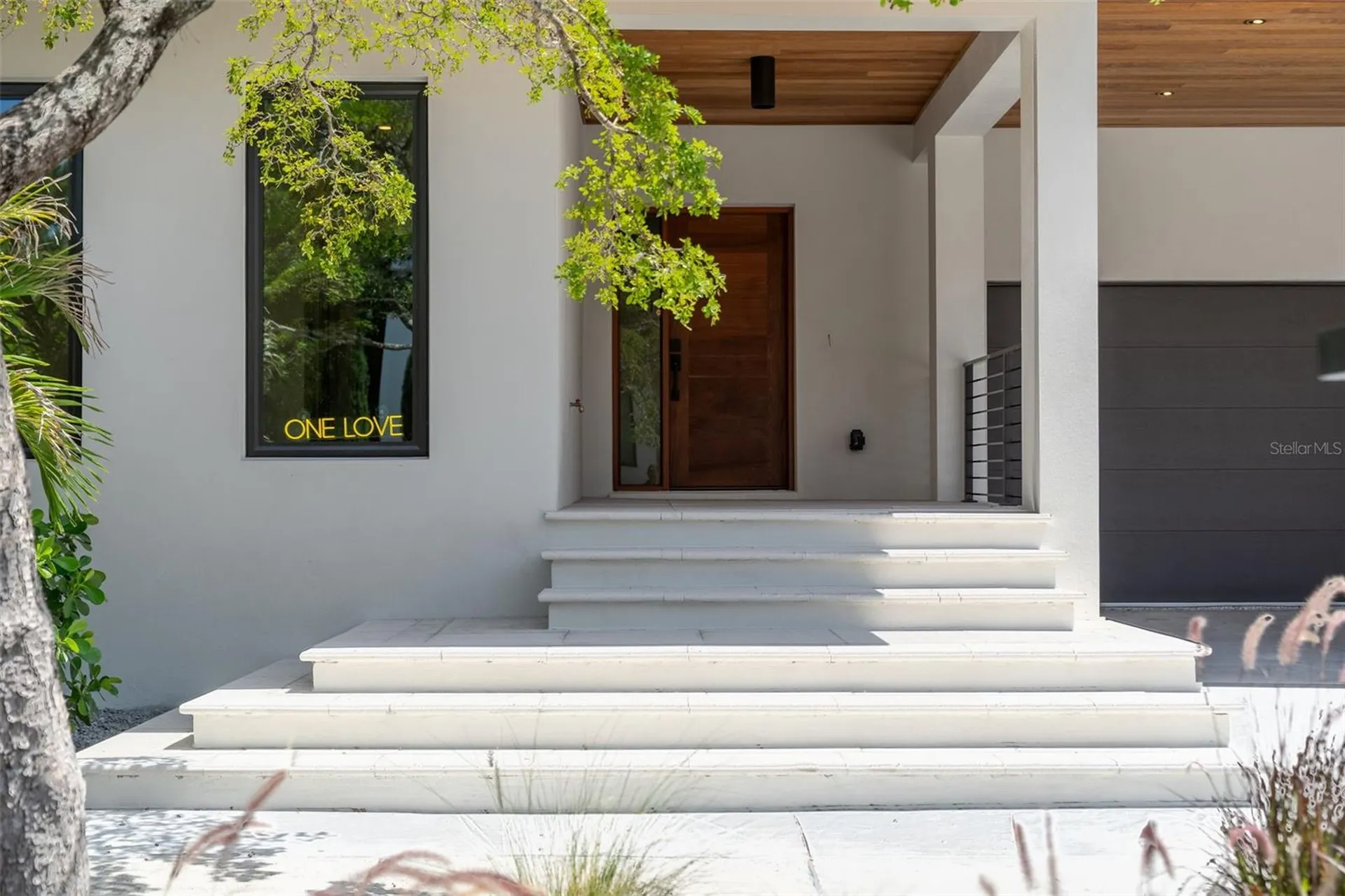 1681 Oak Street Sarasota FL 34236