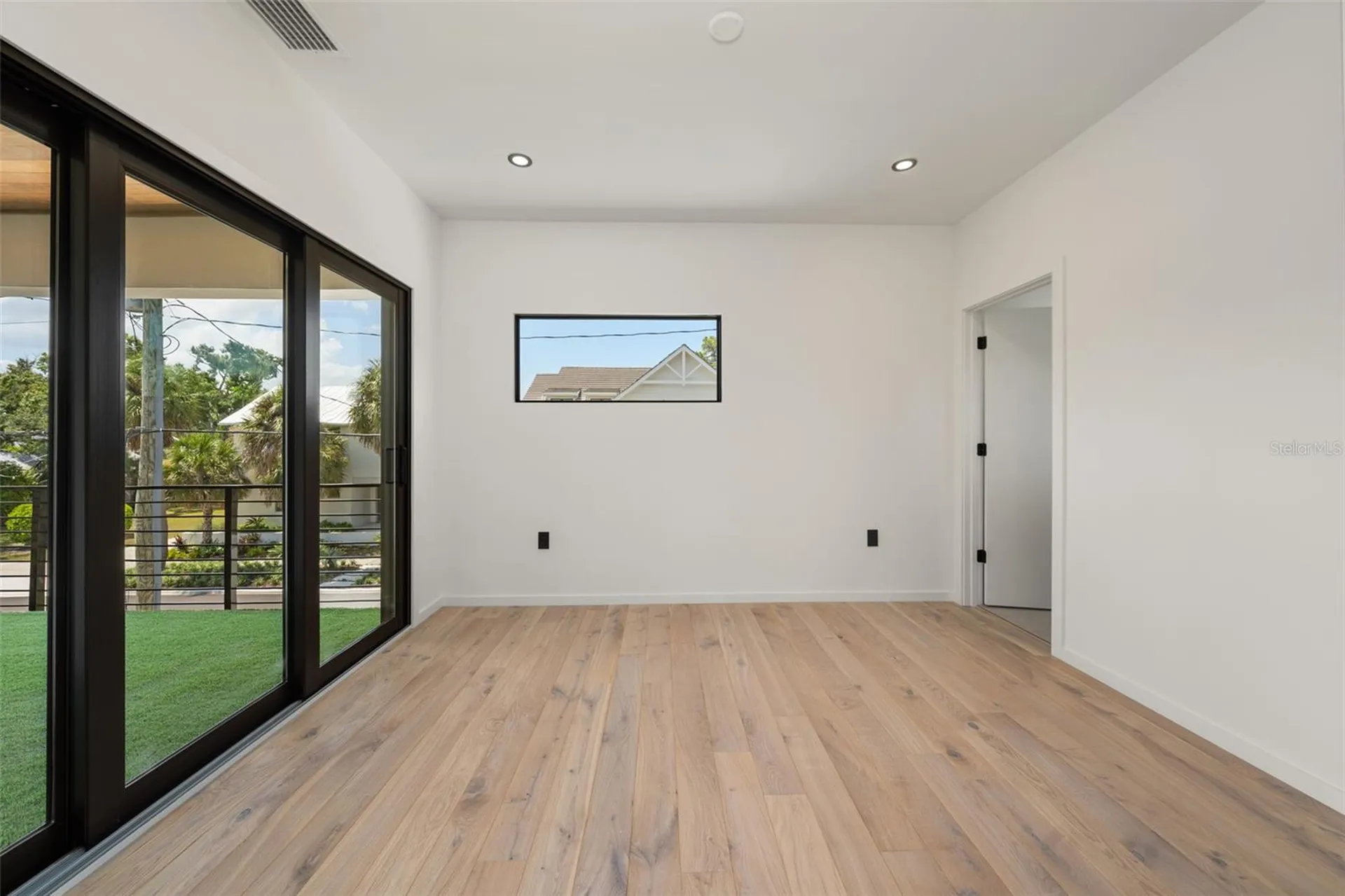 1681 Oak Street Sarasota FL 34236