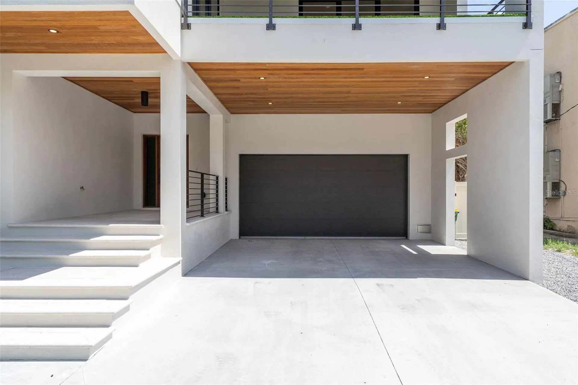 1681 Oak Street Sarasota FL 34236