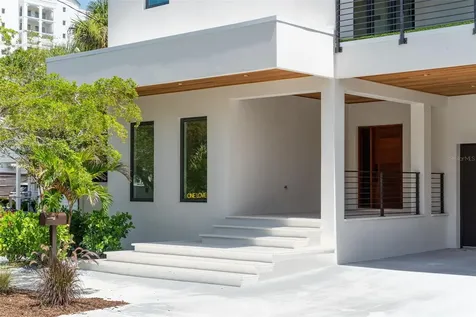 1681 Oak Street Sarasota FL 34236
