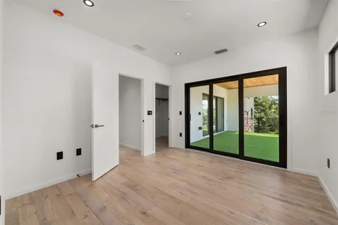 1681 Oak Street Sarasota FL 34236