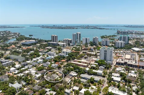 1681 Oak Street Sarasota FL 34236