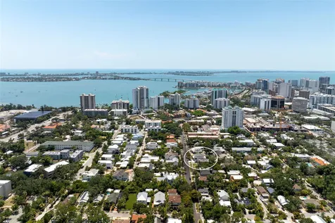 1681 Oak Street Sarasota FL 34236