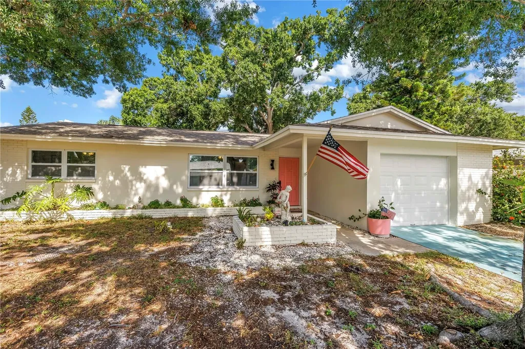 11478 Imperial Grove Drive E Largo FL 33774