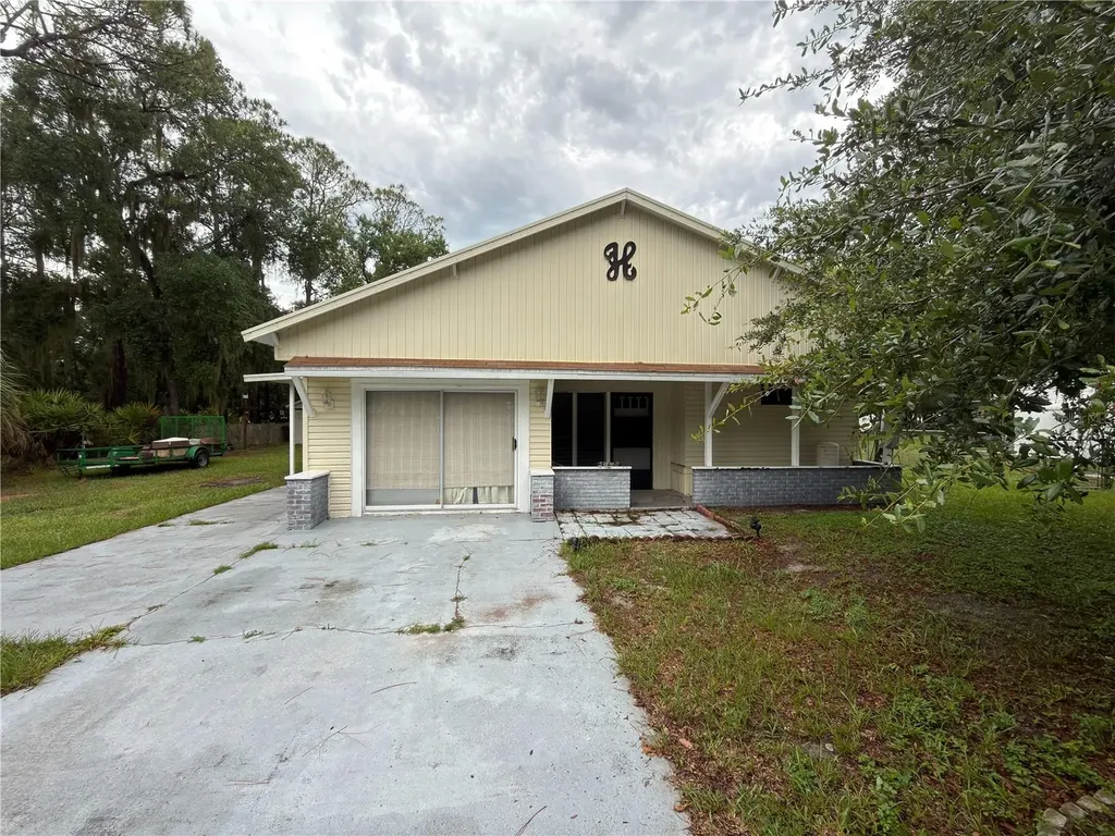 10513 Lynnwood Avenue Lake Wales FL 33898