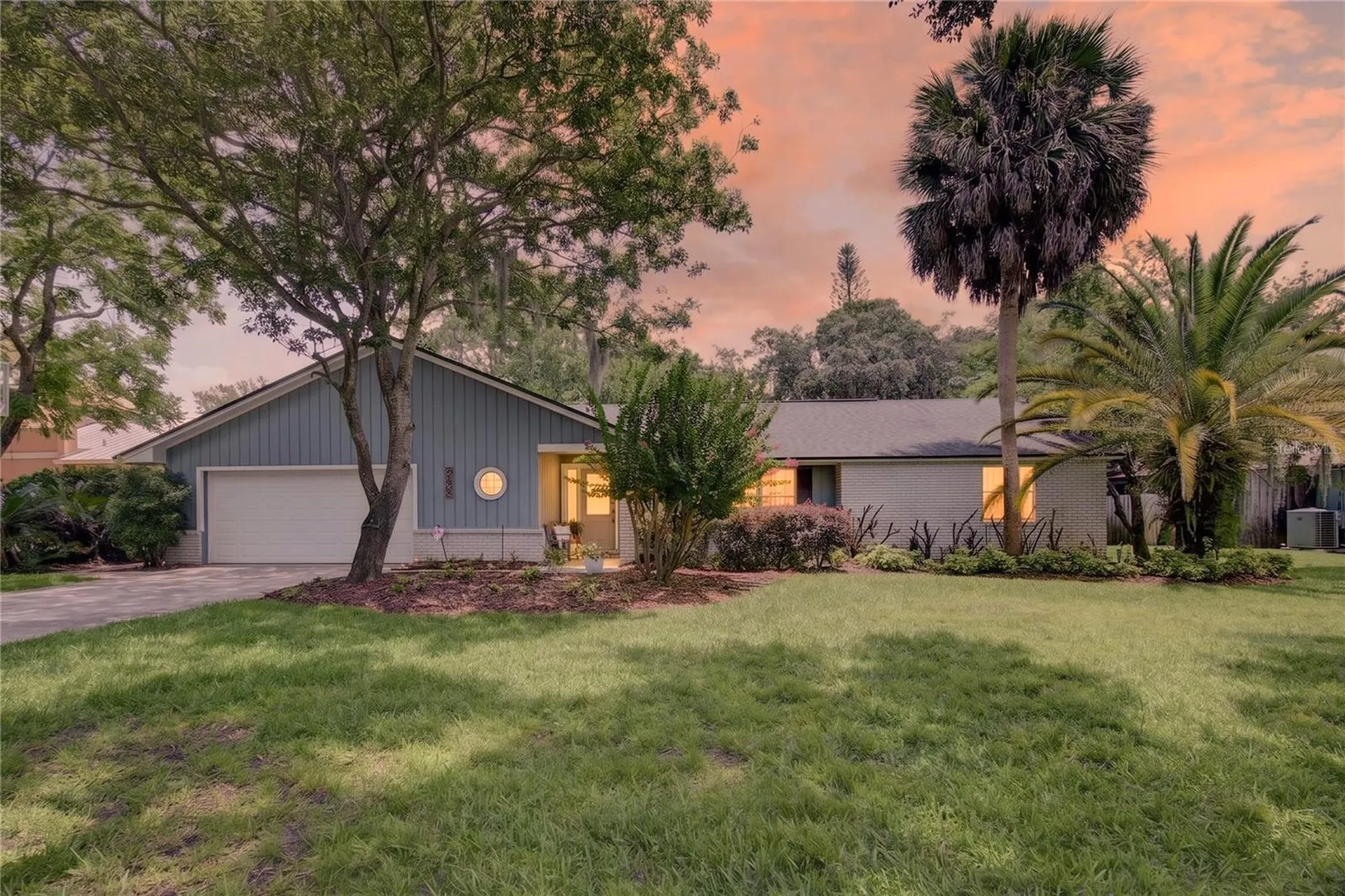 4063 Lake Mira Drive Orlando FL 32817