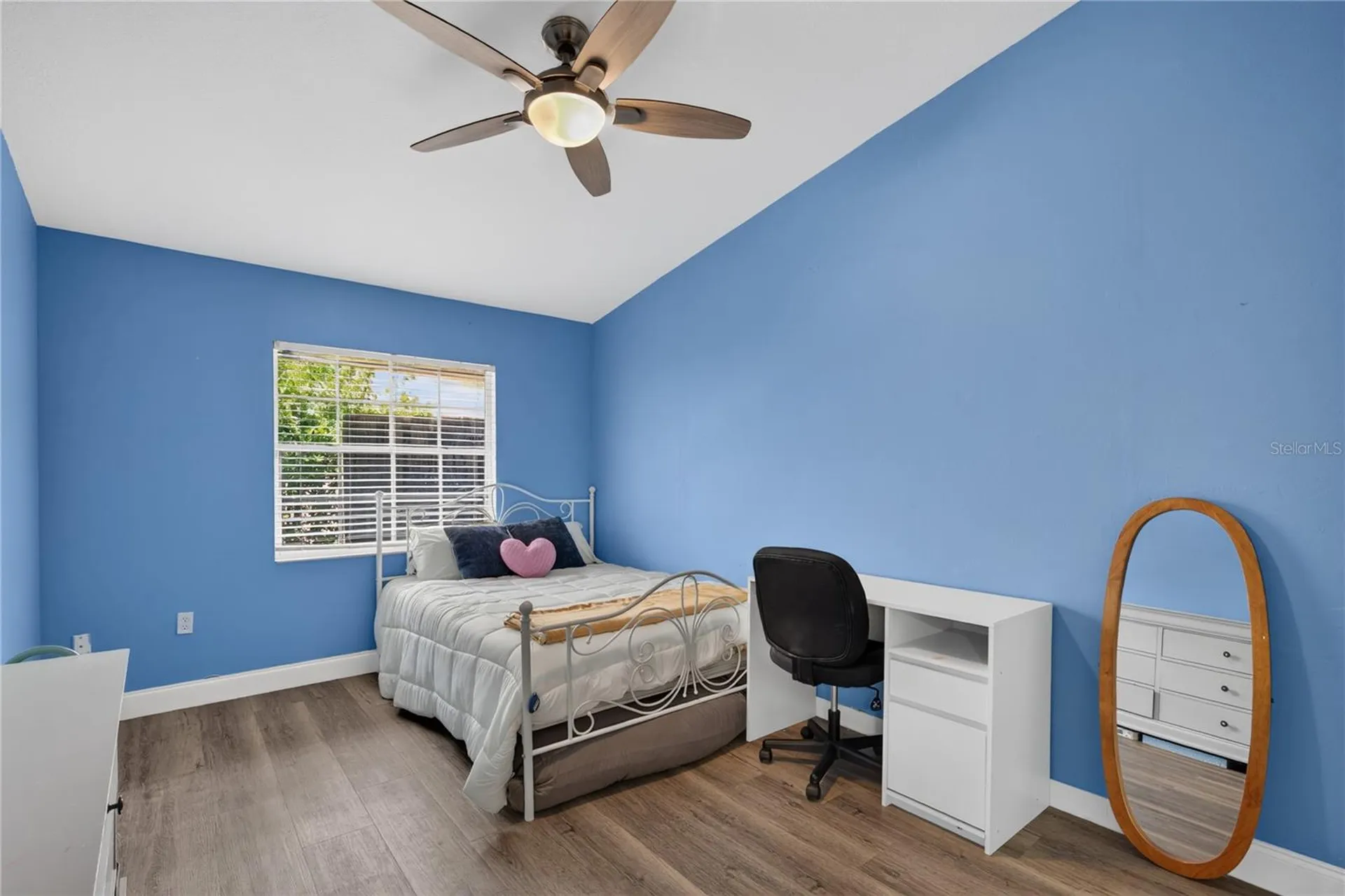 4063 Lake Mira Drive Orlando FL 32817