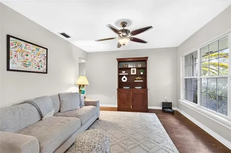 4063 Lake Mira Drive Orlando FL 32817