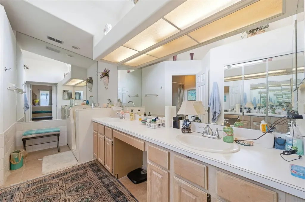 1469 Riverdale Drive Oldsmar FL 34677