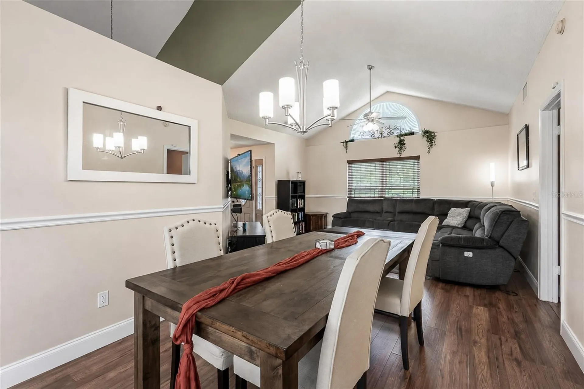 837 Vermont Woods Lane Orlando FL 32824