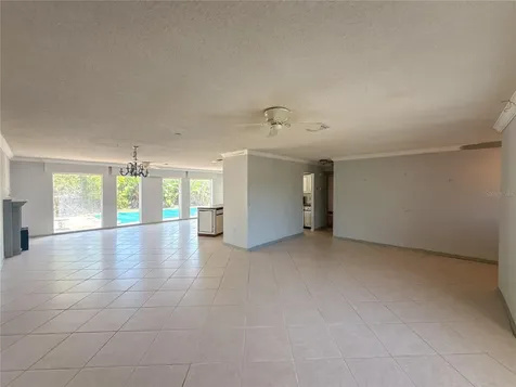 132 Mark Twain Lane Rotonda West FL 33947