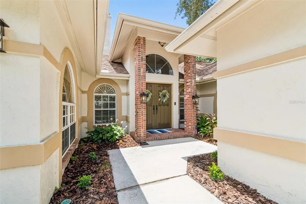 18106 Fairmead Court Lutz FL 33548