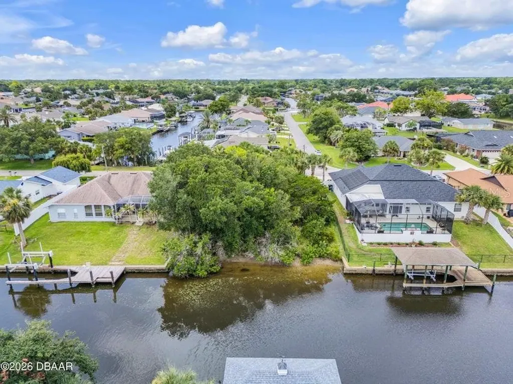 9 N Christopher Court Palm Coast FL 32137