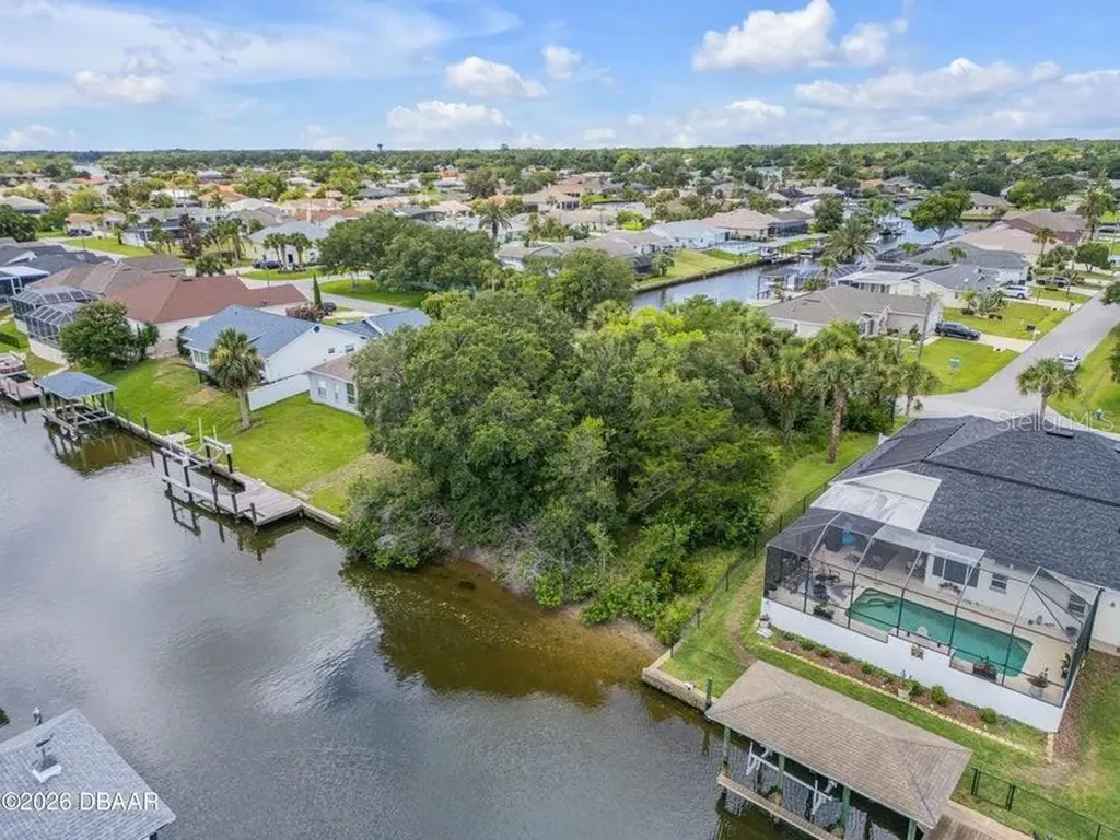 9 N Christopher Court Palm Coast FL 32137