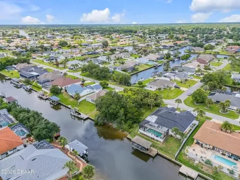 9 N Christopher Court Palm Coast FL 32137
