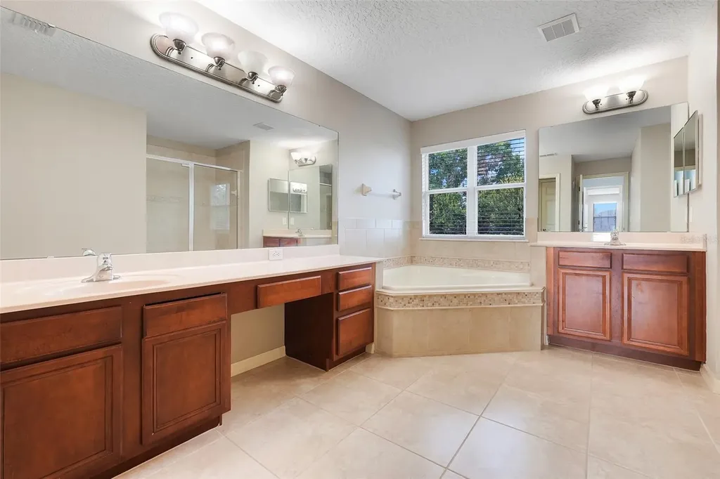 26023 Meadow Breeze Lane Leesburg FL 34748