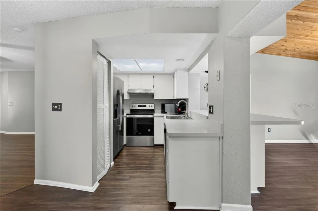 10202 56th Street N Pinellas Park FL 33782