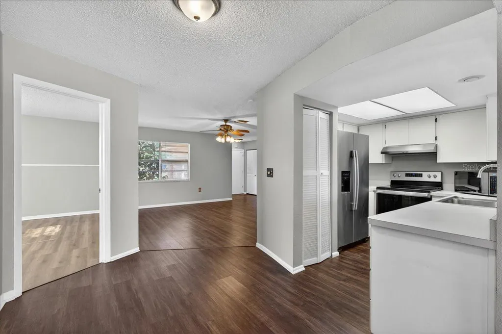 10202 56th Street N Pinellas Park FL 33782