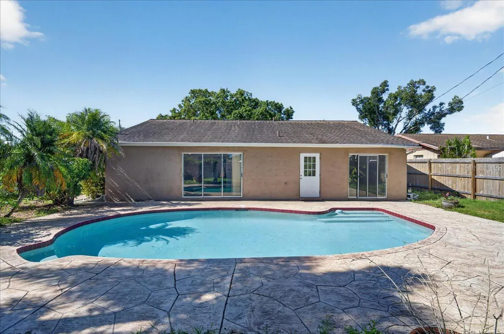 10202 56th Street N Pinellas Park FL 33782