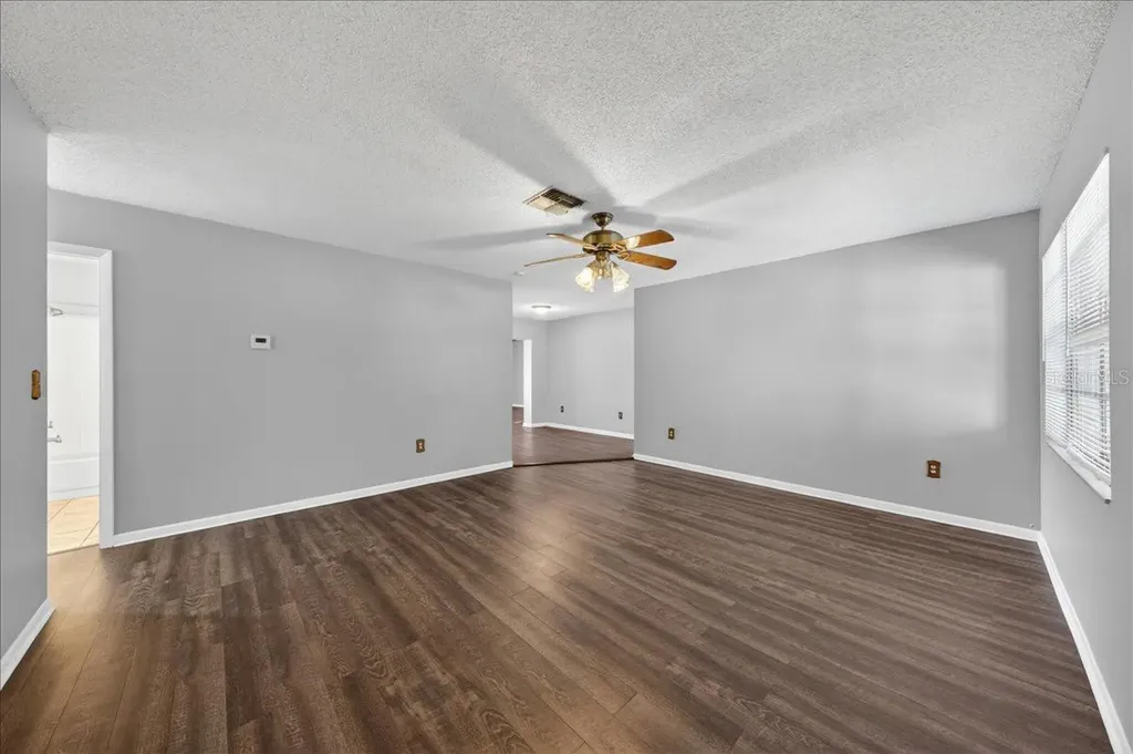 10202 56th Street N Pinellas Park FL 33782
