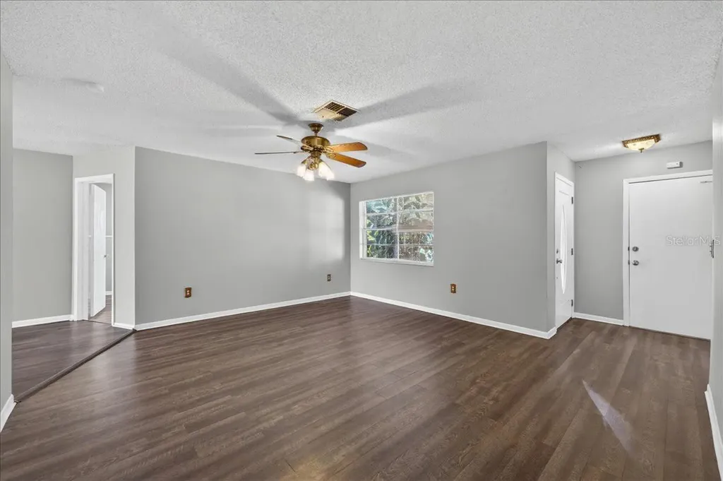 10202 56th Street N Pinellas Park FL 33782