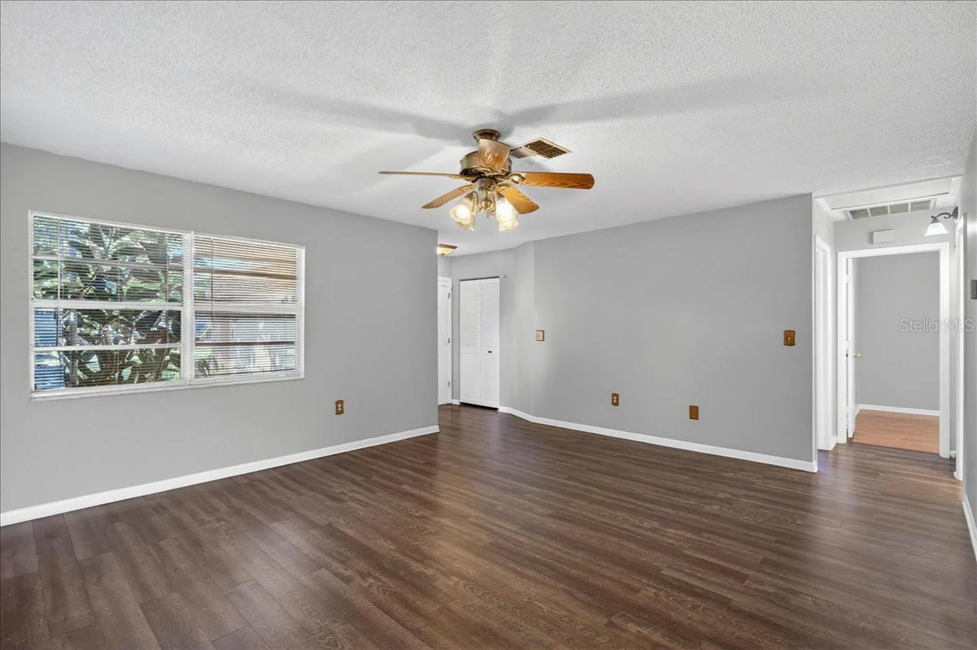 10202 56th Street N Pinellas Park FL 33782