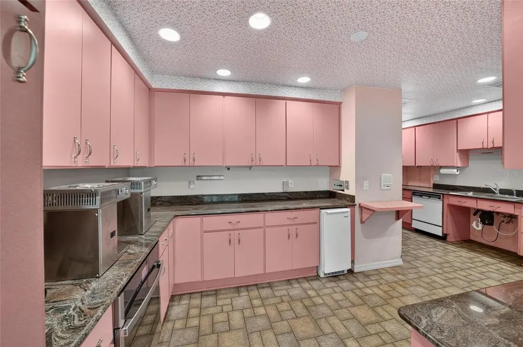 7705 SW 186 Avenue Dunnellon FL 34432