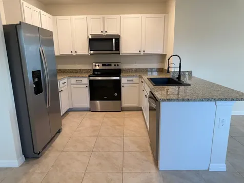 10864 Penny Gale Loop San Antonio FL 33576