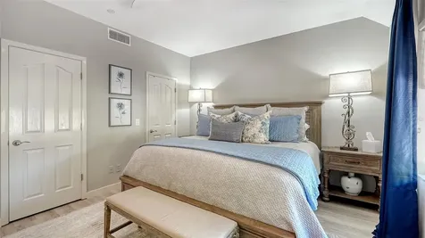 2000 Harbourside Drive Longboat Key FL 34228