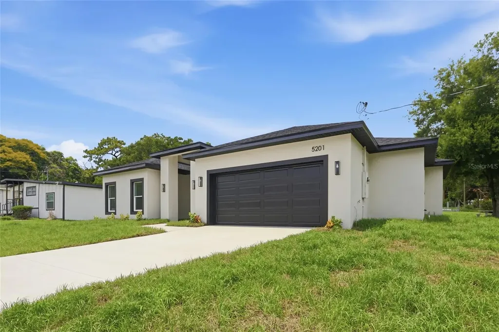 5201 Ashwood Place Orlando FL 32808