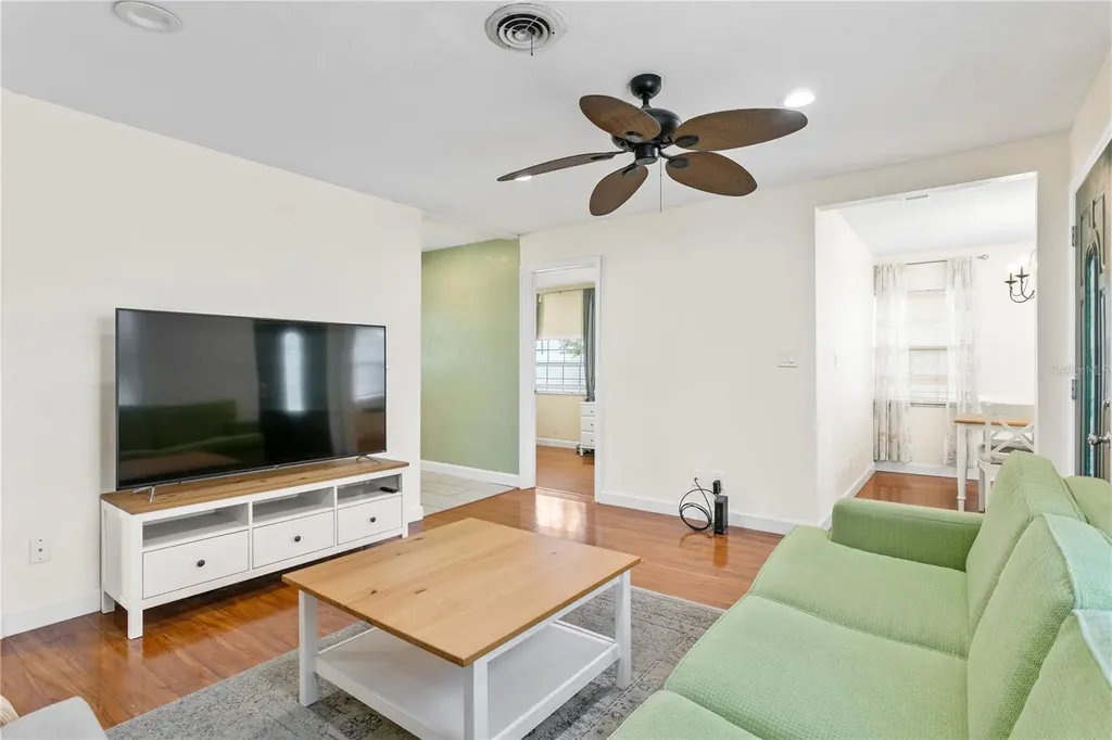 4740 22nd Avenue N St Petersburg FL 33713