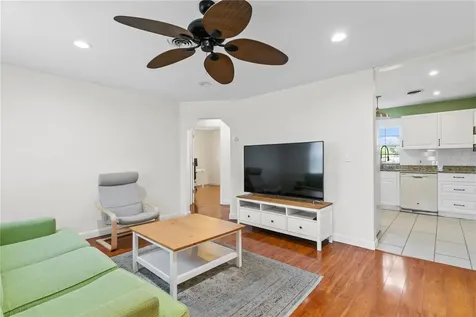 4740 22nd Avenue N St Petersburg FL 33713