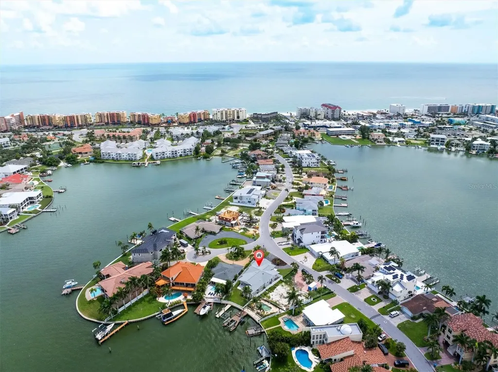 303 Bath Club Boulevard N North Redington Beach FL 33708