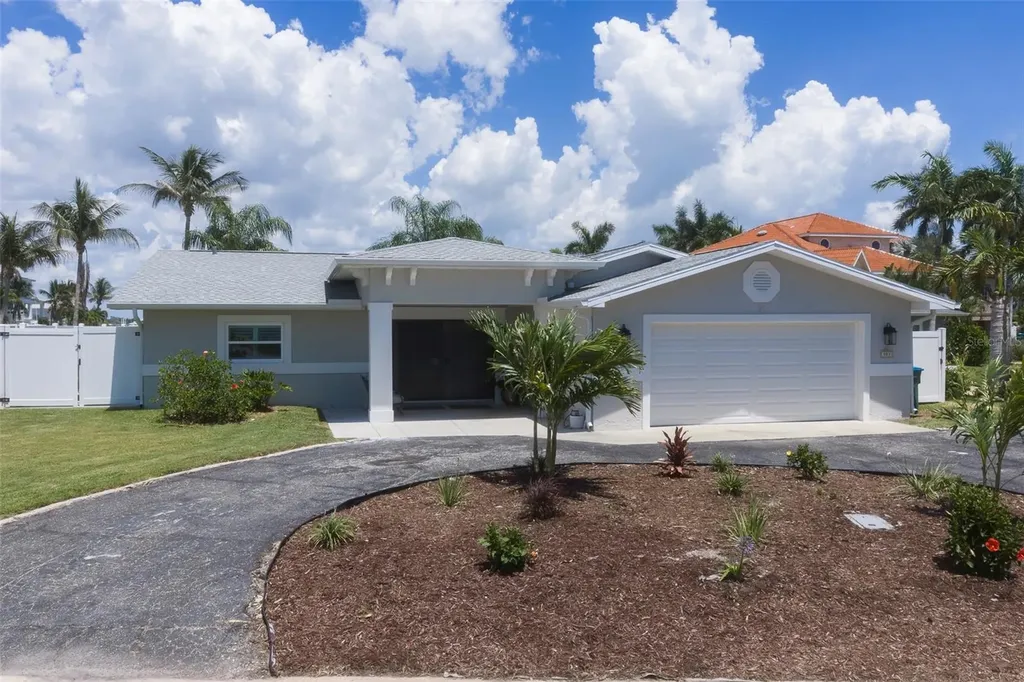 303 Bath Club Boulevard N North Redington Beach FL 33708